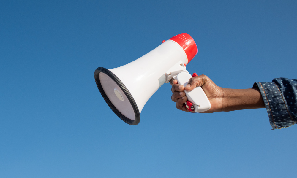 Pros and Cons of Guerrilla Marketing